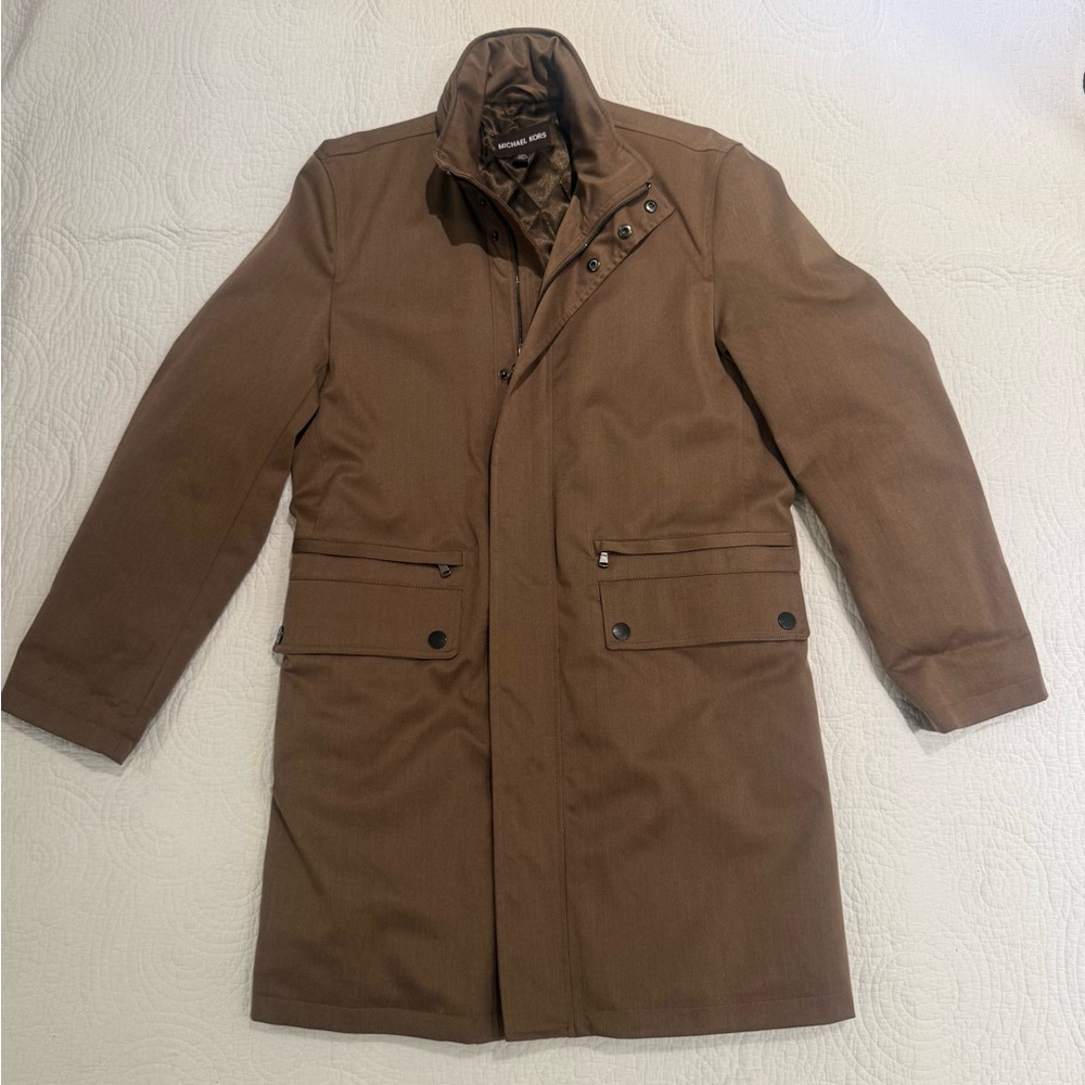 Michael Kors Womens Tan Trench Coat Style witb Detailing / Size Small.